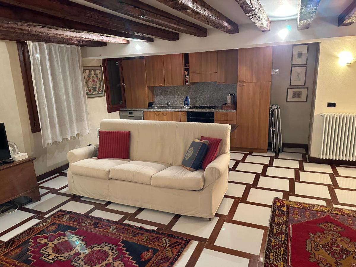 1 Ca'Del Traghetto Family Apartment Венеция Экстерьер фото