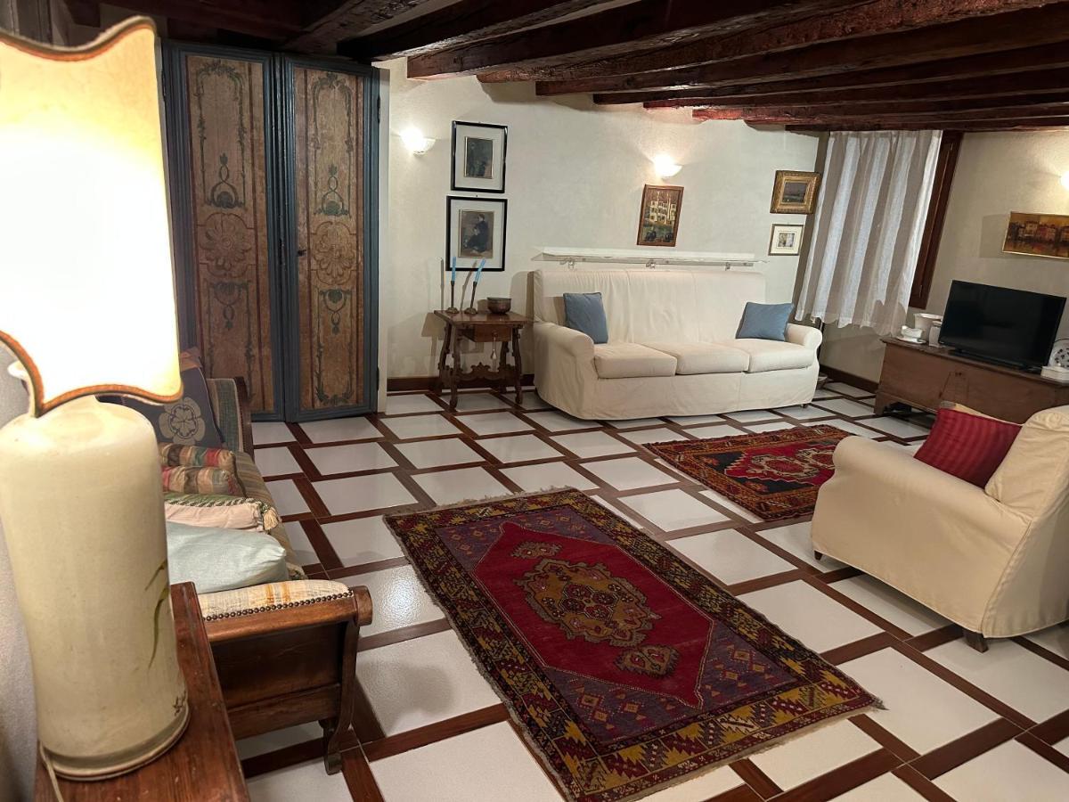 1 Ca'Del Traghetto Family Apartment Венеция Экстерьер фото